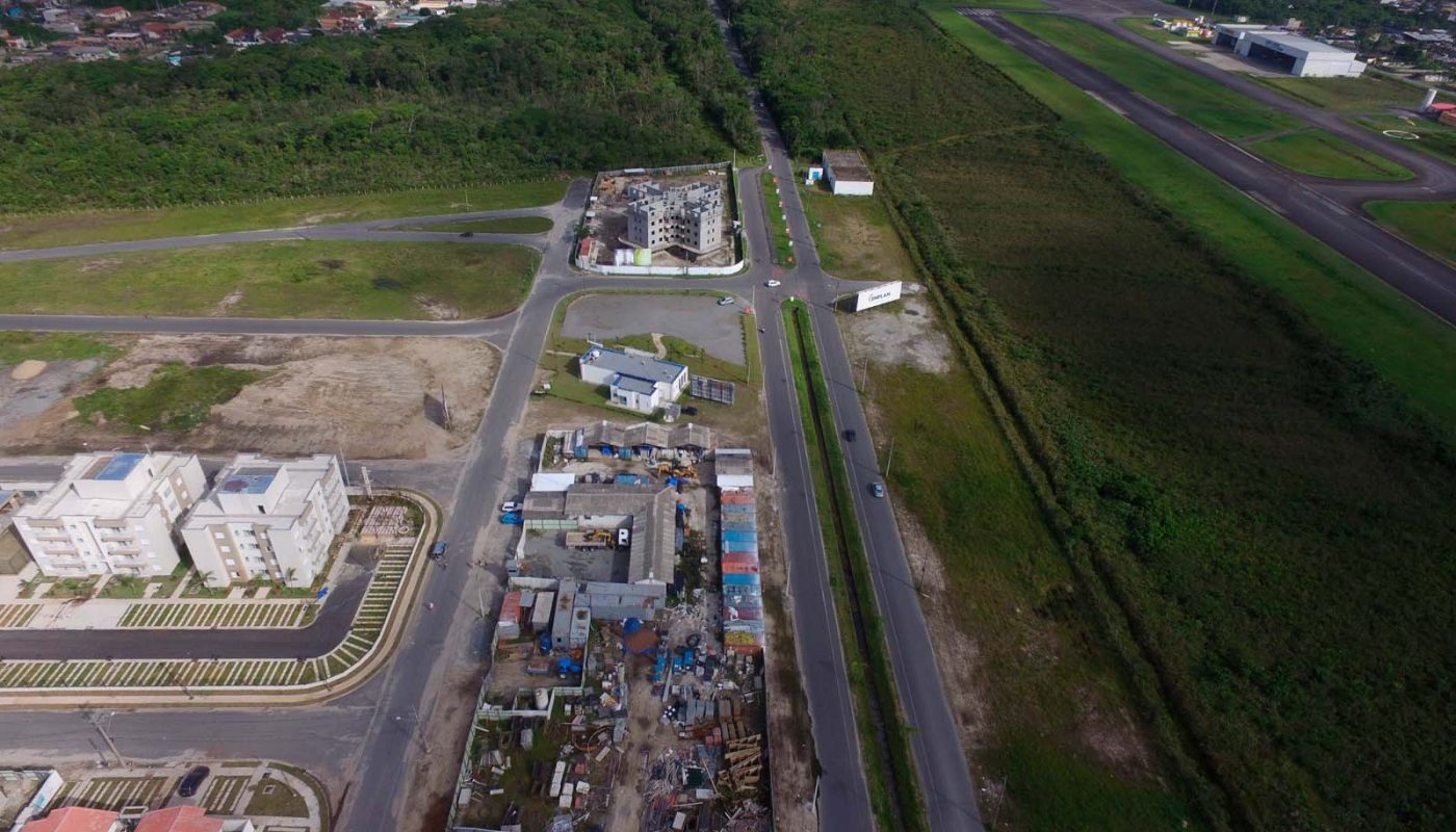 Hangar 15 Lotes Comerciais