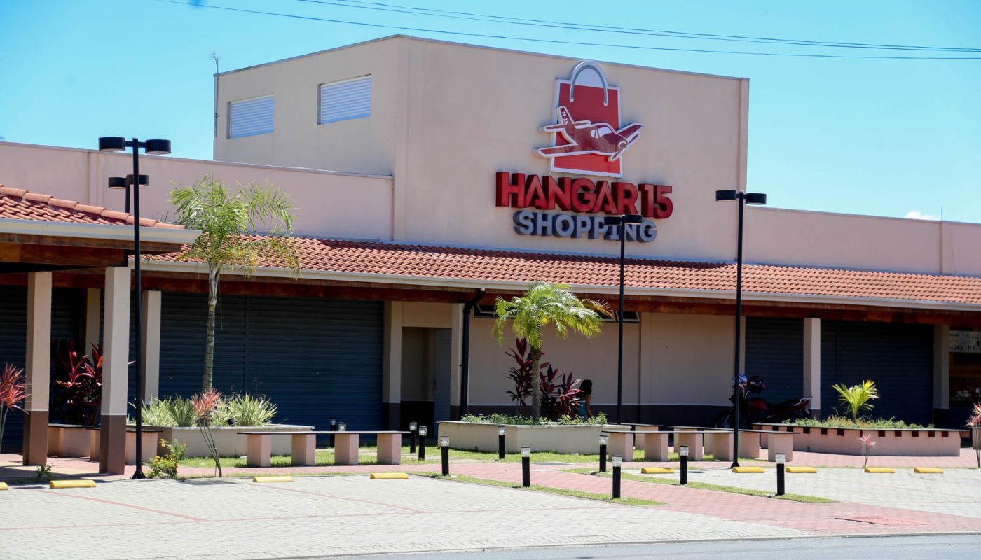 Hangar 15 Shopping