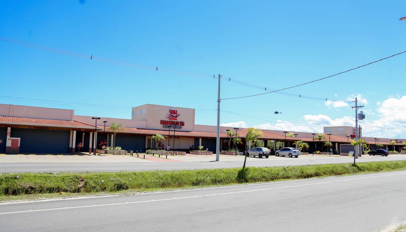 Hangar 15 Shopping